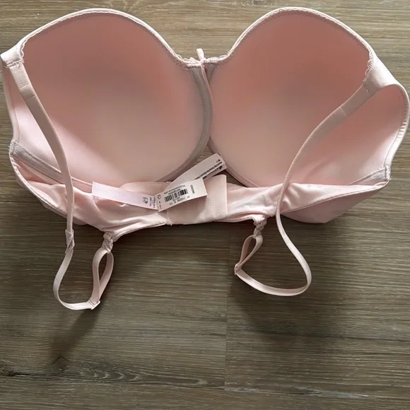 Victoria’s Secret - Body by Victoria - 36DDD - Picture 3 of 3